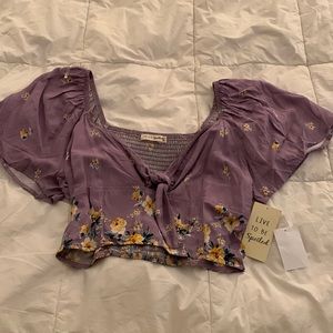 Cropped tie-front floral short sleeve top